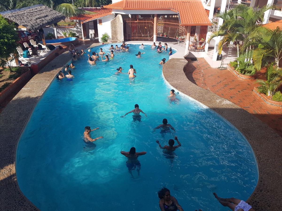 Hotel Takana Руренабаке Екстериор снимка